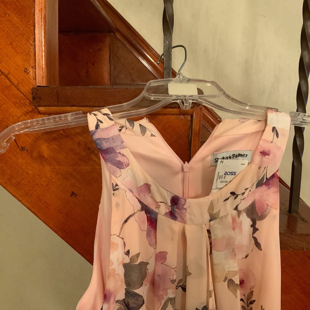 Dress - Picture 4 of 4